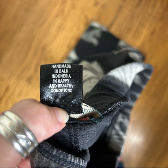 The Om Collection | Isabel Pant Crystal Tie Dye Bell Bottom Yoga Pants Size L - Picture 8 of 14